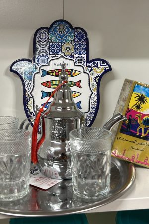 Juego de tetera+6 vasos+Te+ bandeja