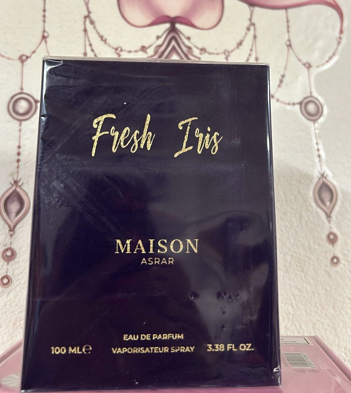 Perfume fresh iris de Maison Asrar