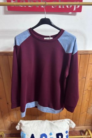 Sudadera Con detalle en vaquero burdeos