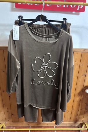 Conjunto terciopelo perlas champan