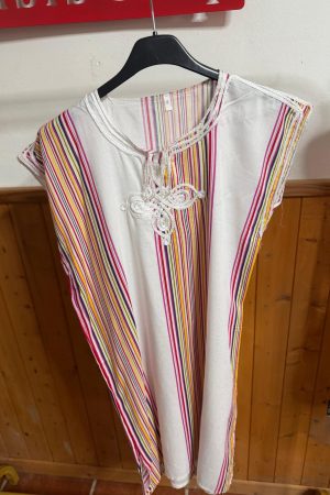 Kandora Rayas blanca talla 8 niñas