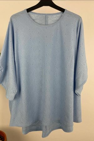 Camiseta calada celeste