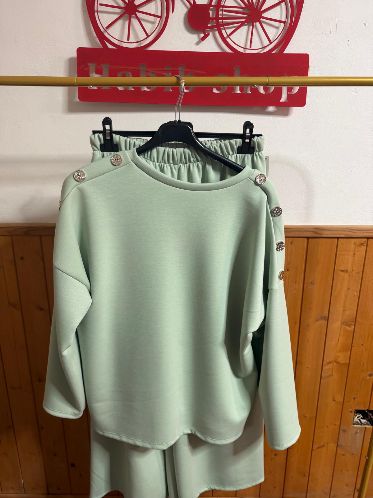 conjunto Amancio botones verde