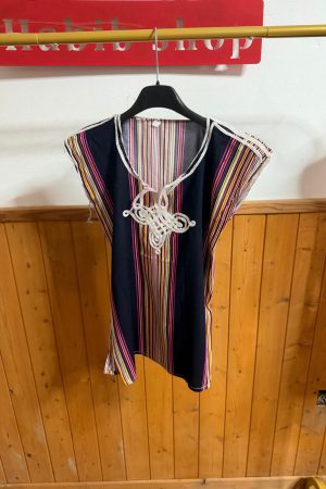 Kandora Rayas niña Talla cuatro Negra