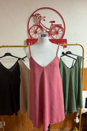 Camiseta tirantillos rosa