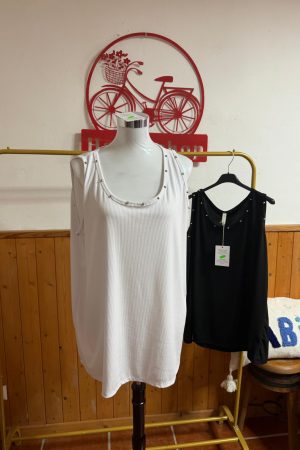 Camiseta tirantes tachuelas blanca