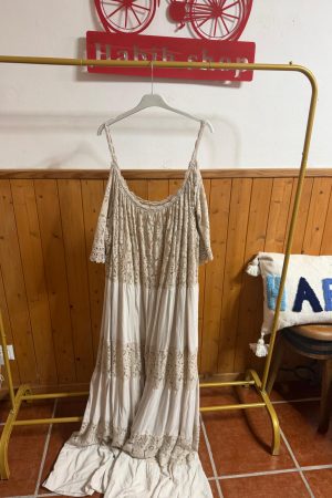 Vestido ibicenco beig